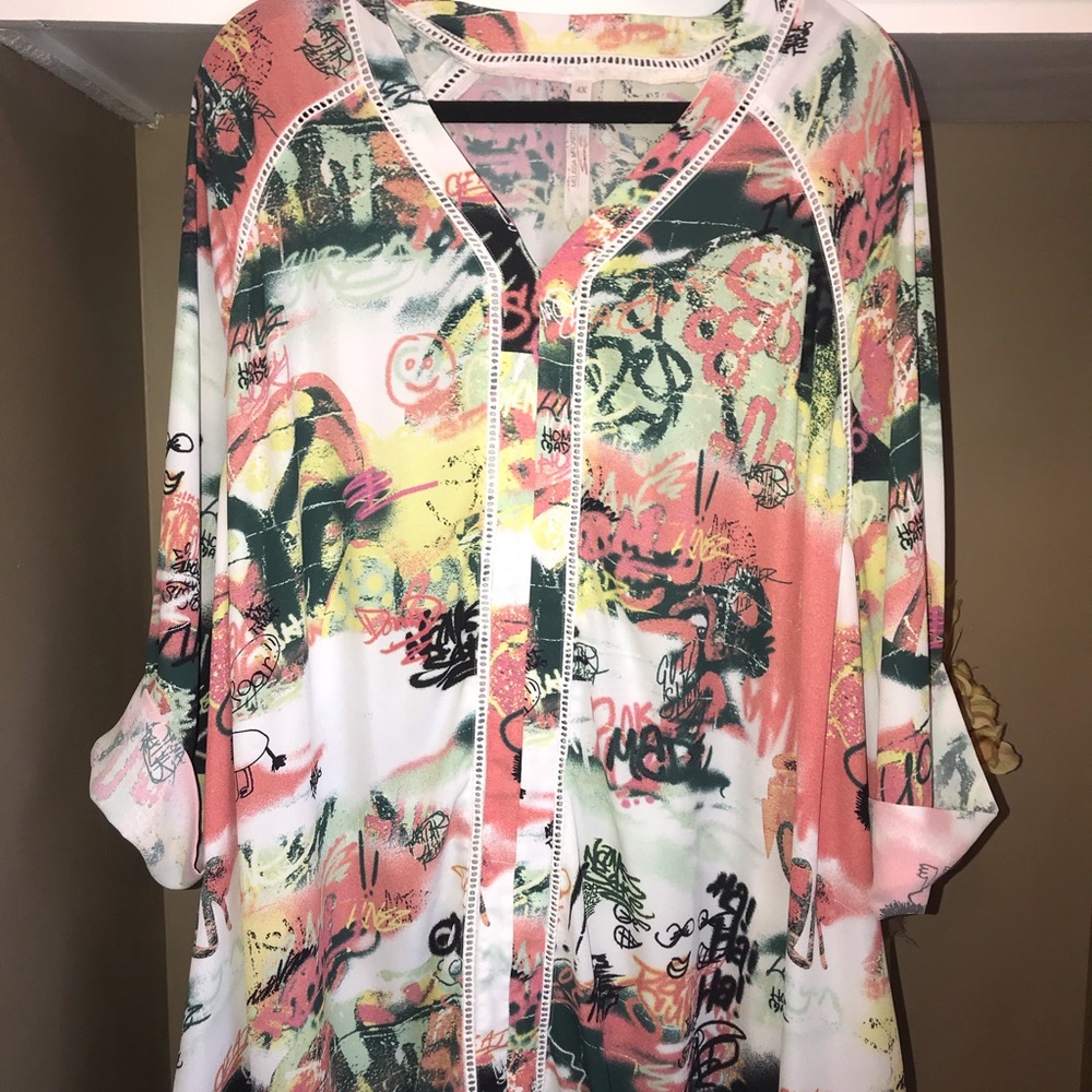 Melissa McCarthy graffiti tunic